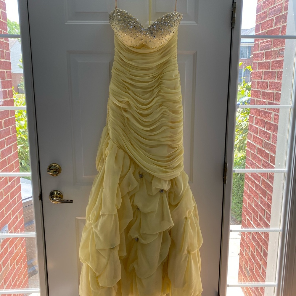 Joli Prom Dress - Style 8116, Size 12, Yellow